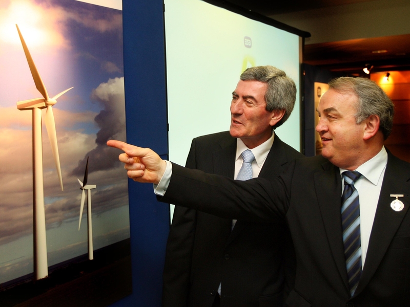 ESB Chief Executive, Padraig McManus, and GAA President Nickey Brennan