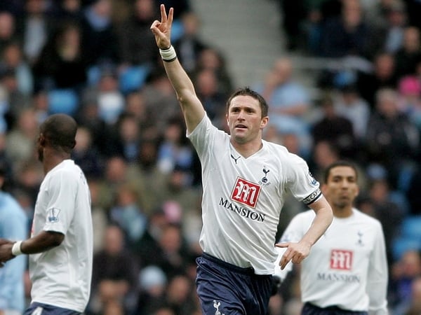 Republic of Ireland striker Robbie Keane has wrapped up a dream move to the club he supported as a boy