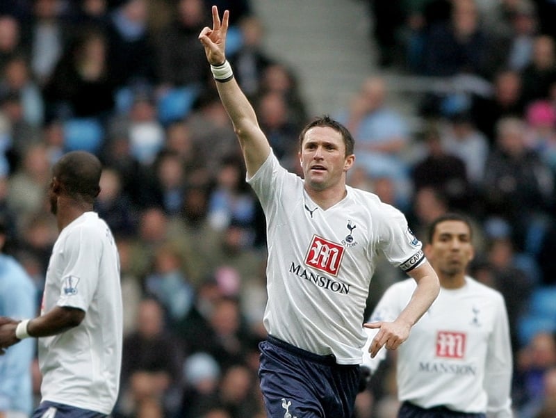 Republic of Ireland striker Robbie Keane has wrapped up a dream move to the club he supported as a boy