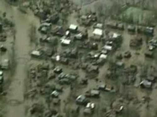 Burma - Junta confirms it will accept aid
