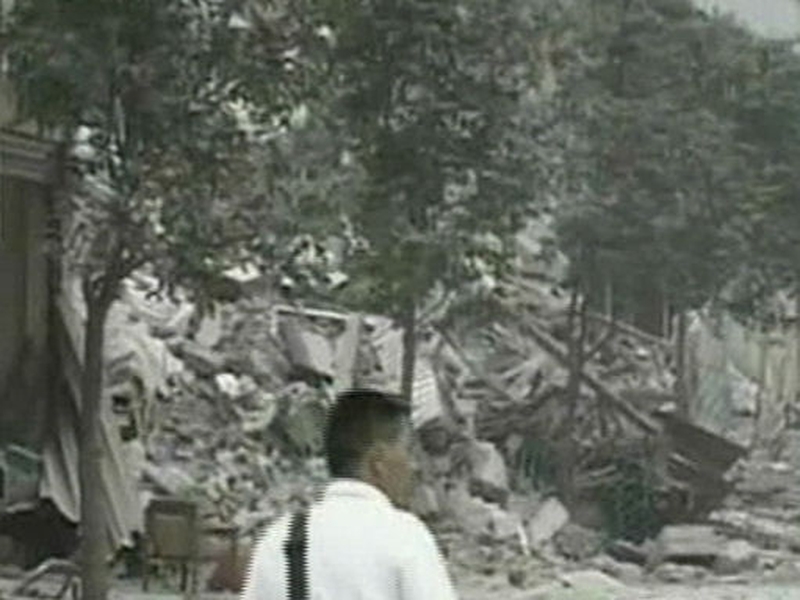 China - Thousands more feared dead