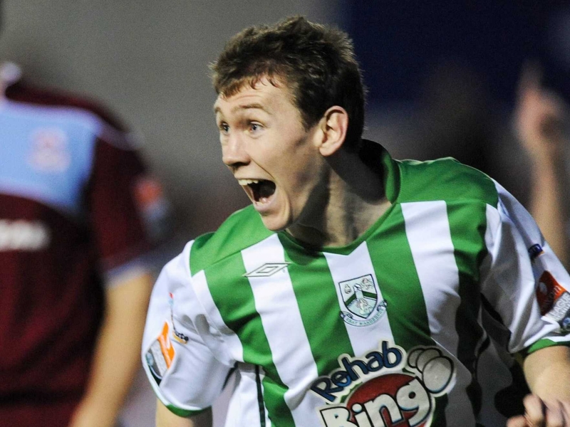 Ger Rowe was on target for Bray Wanderers as they put their recent bad form behind them