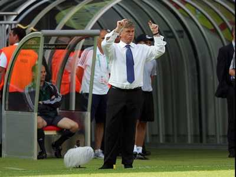 Guus Hiddink's belief in the philosophy of Total Football has helped Russia to the semi-finals of Euro 2008