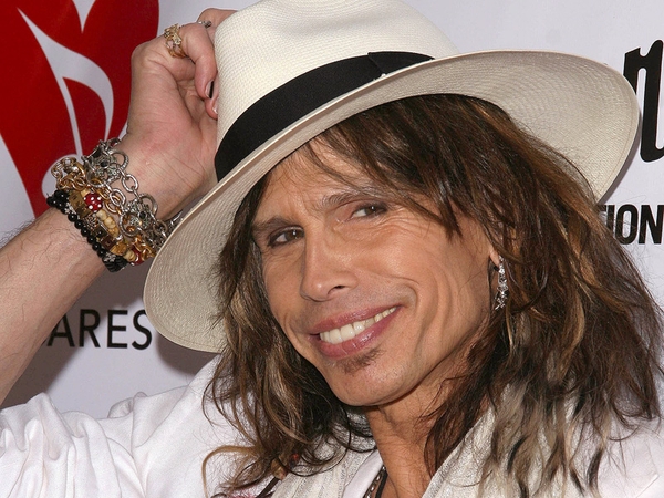 Steve Tyler - dealing with addiction to pain medication