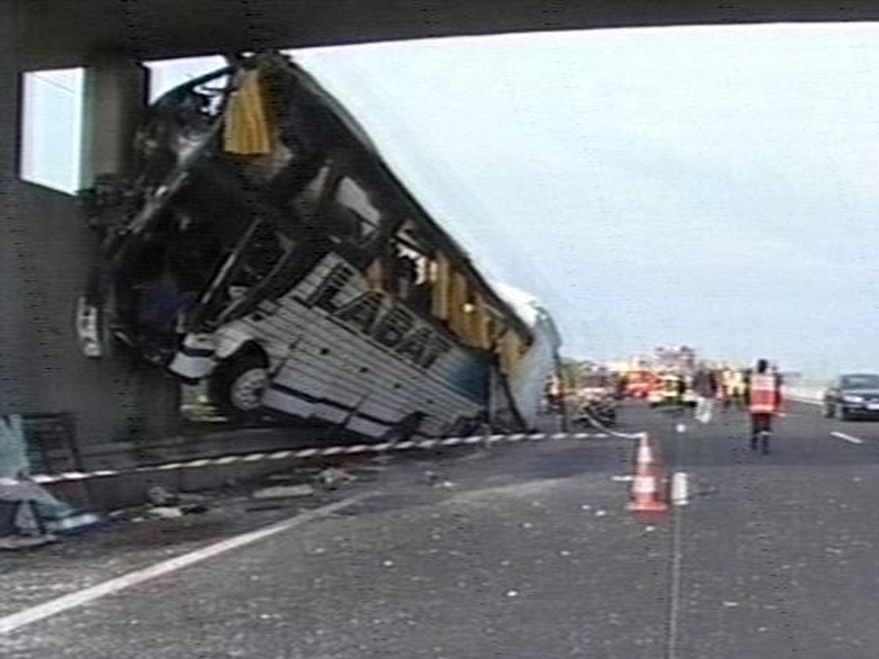 France - Four in critical condition