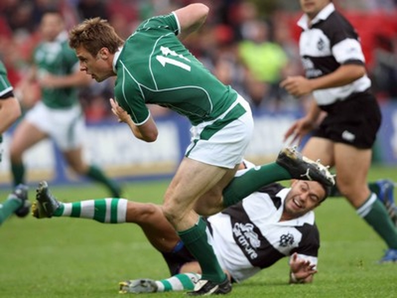 Tommy Bowe breaks through to score a try for Ireland
