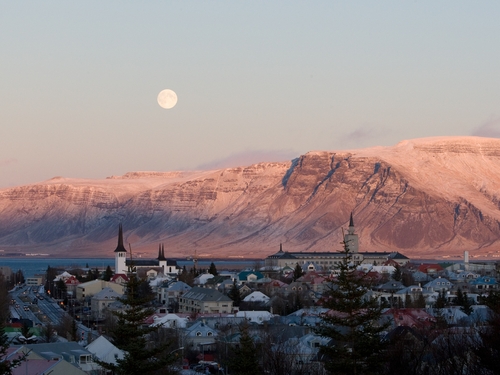 Reykjavik - IMF agrees loan