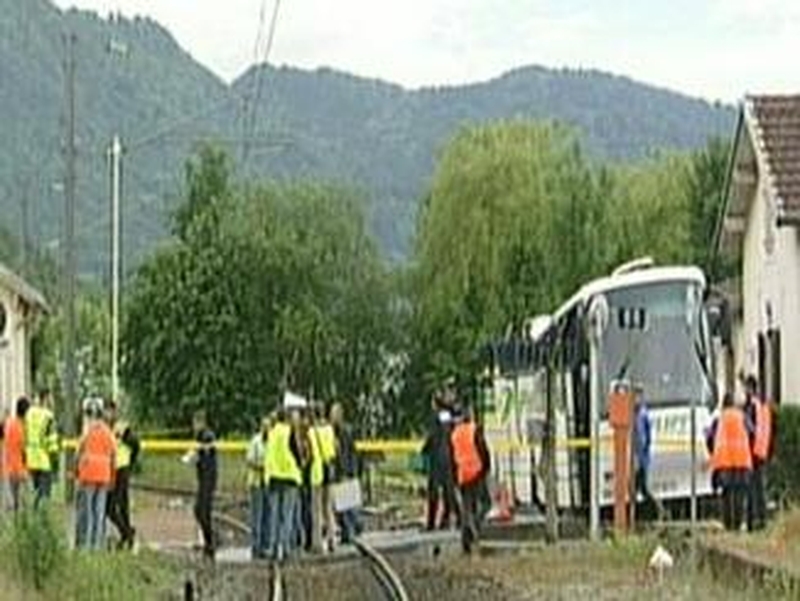 France - Children killed when bus collided with train