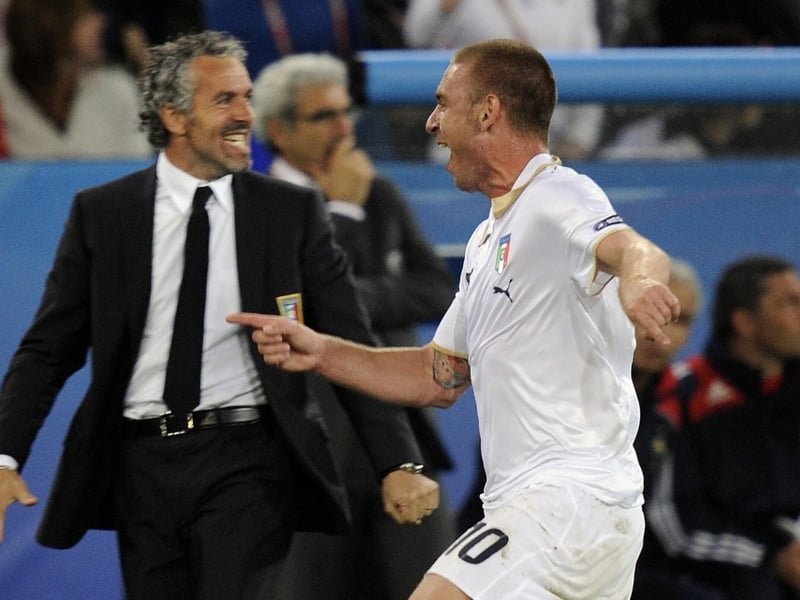 Daniele De Rossi celebrates scoring Italy's second goal