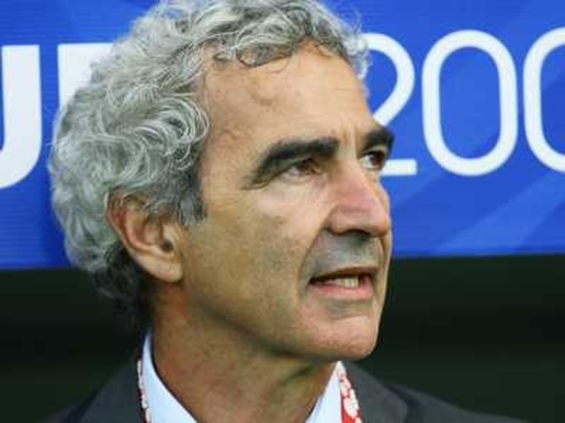Raymond Domenech has come in for some harsh criticism from Gregory Coupet