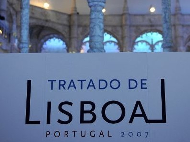 Lisbon Treaty - Weak Yes campaign