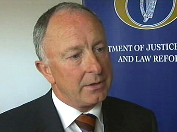 Dermot Ahern - No ban on early houses