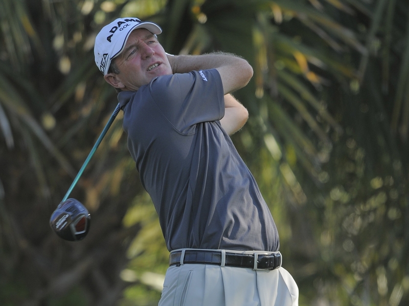 Des Smyth went into the final round one stroke ahead of Juan Quiros