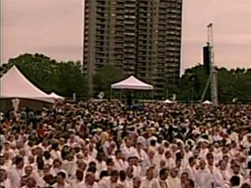 Quebec - Pilgrims attend Eucharistic Congress