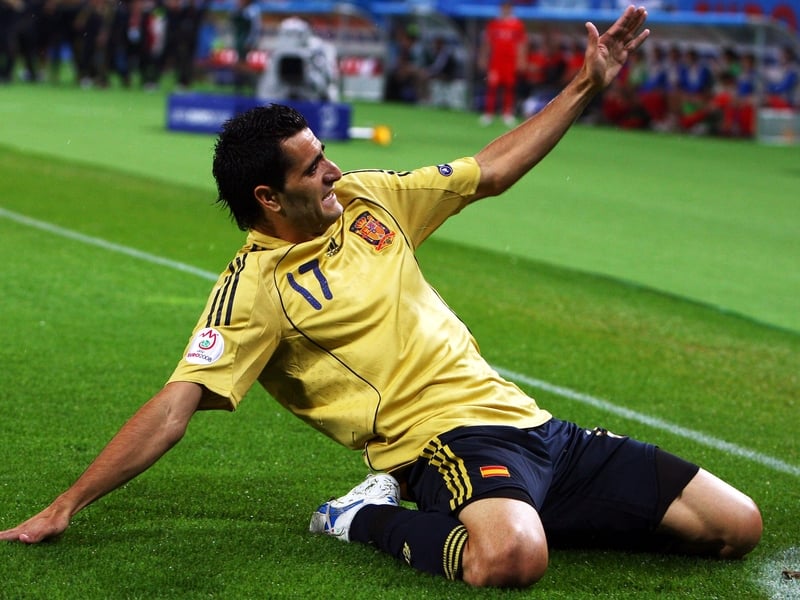 Daniel Guiza celebrates scoring Spain's second goal