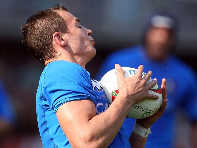 Sergio Parisse led Italy on an impressive second-half fightback