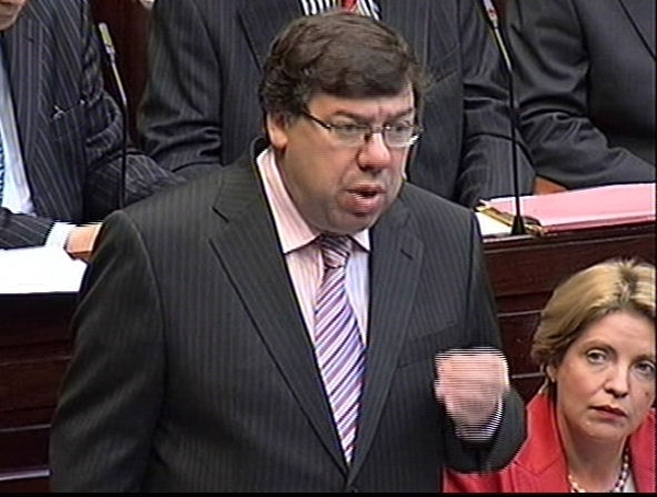 Economy - Calm consideration urged