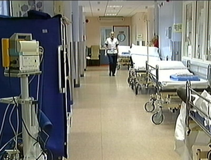 Hospital - Lack of monitoring of consultants highlighted