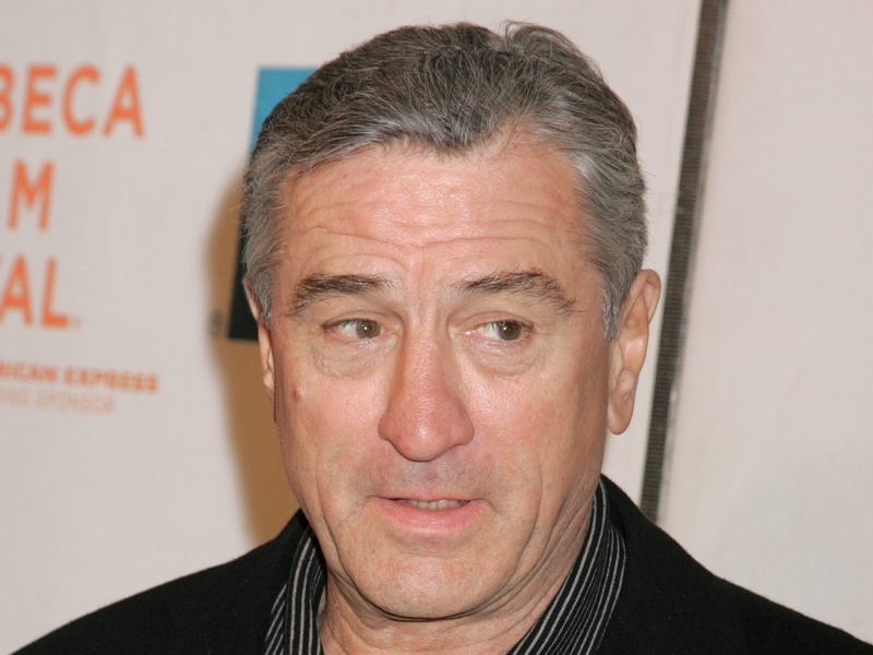 De Niro - To star in Stone