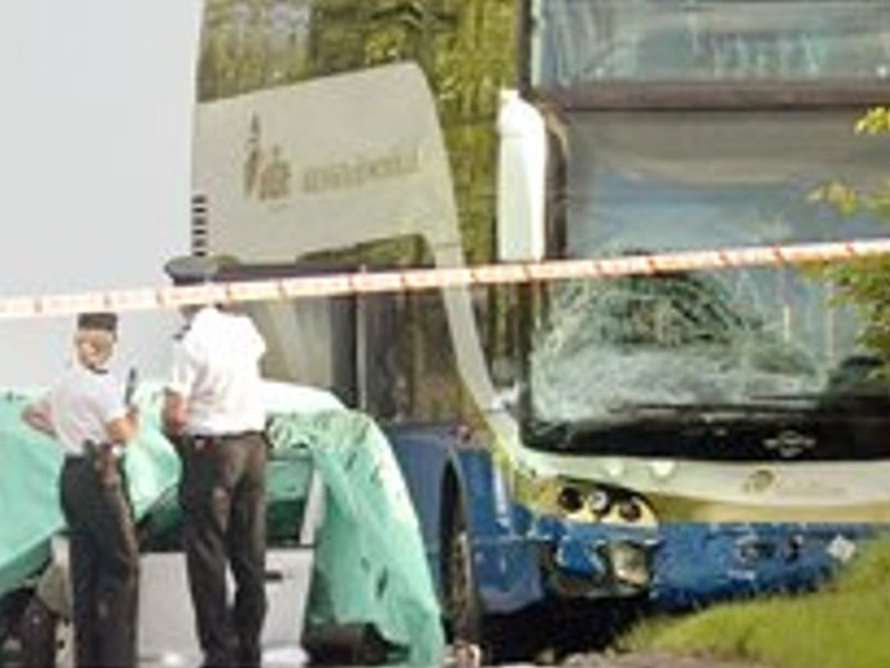 Antrim - Two men die in bus and car crash