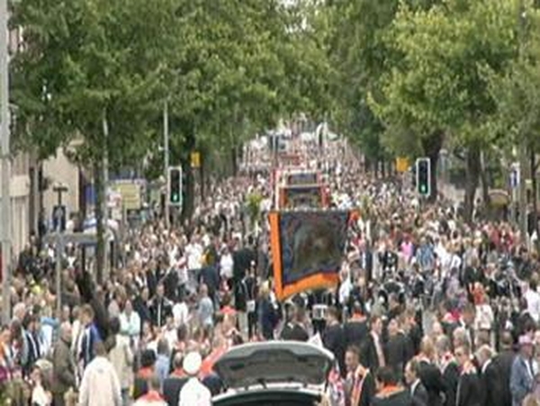 Orange parade - Long-held tradition
