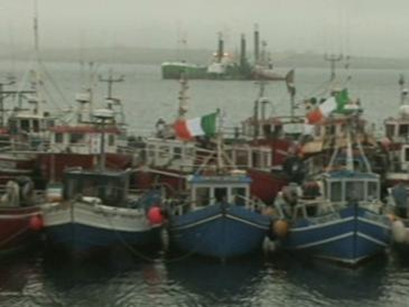 Broadhaven Bay - Fishermen protest against pipeline