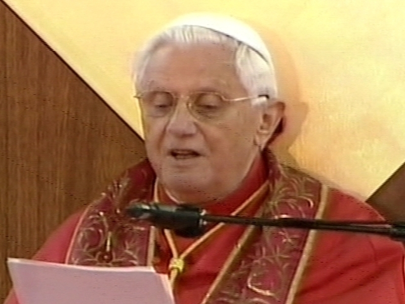 Pope Benedict - Urges rethink on economic models