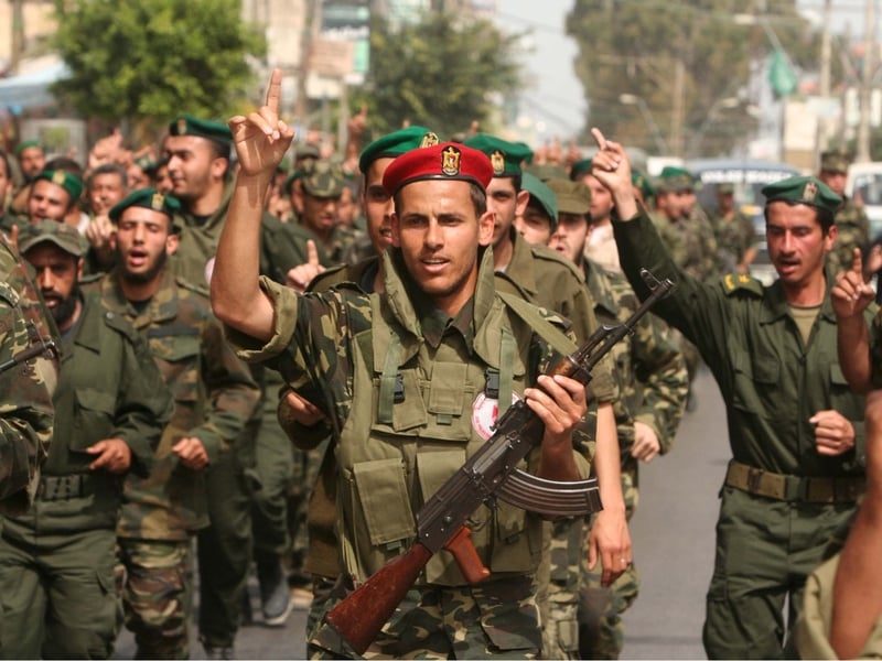 Gaza - Hamas security forces seize officials