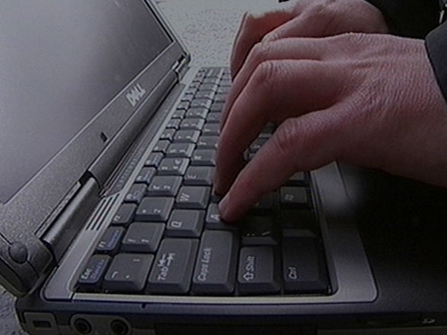 Laptop - Personal information 'lost' after theft
