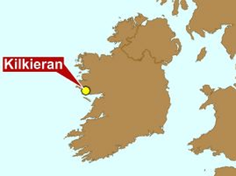 Galway - Divers rescued off coast