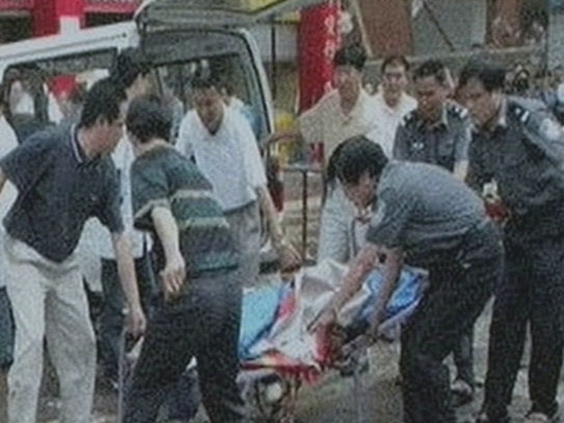 Kasghar - 16 police die in suspected terrorist attack