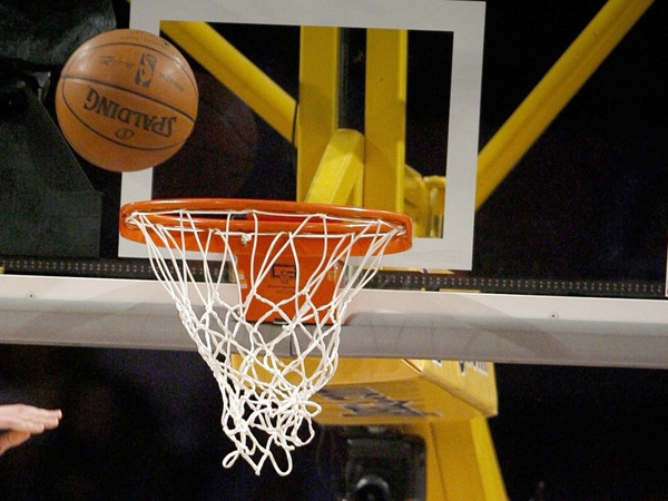 Basketball review: Ulster shock UL