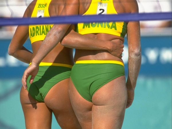 China claim first beach volleyball medal