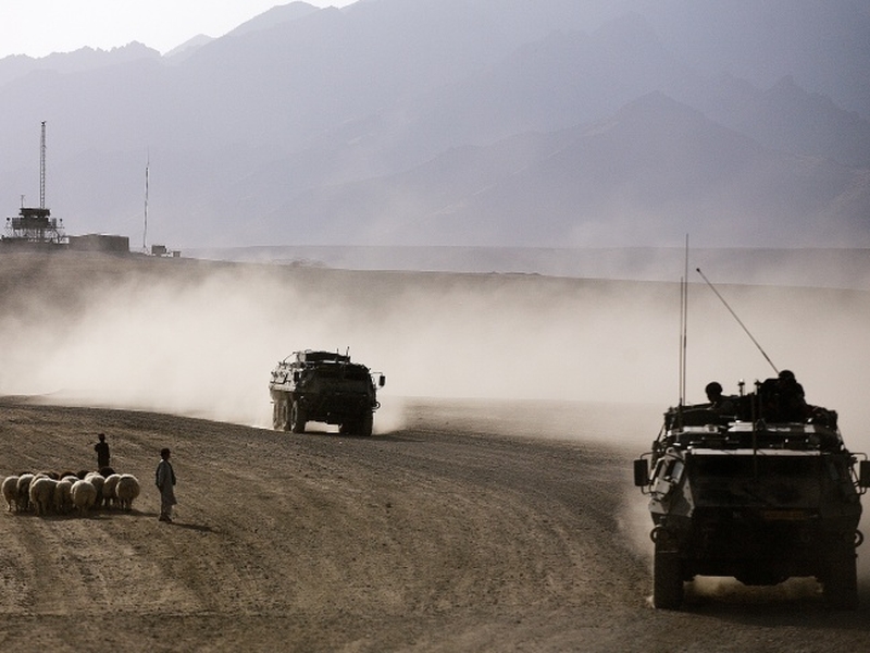 Afghanistan - Suicide attack on military convoy