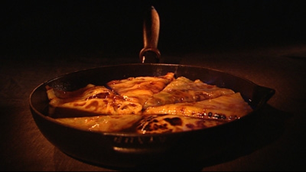 Crêpes Suzette: Trish Deseine