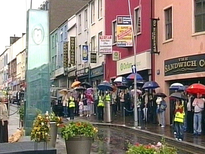 Omagh - Politicians want investigation papers