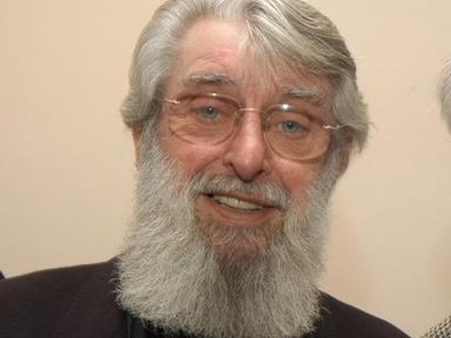 Ronnie Drew - Tributes paid to 'iconic singer'