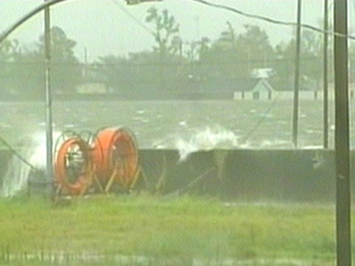 New Orleans - Water gushed over levees