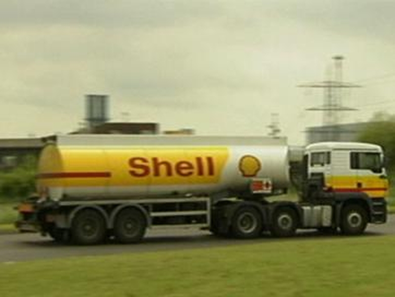 Shell AGM - Shareholders angry at recent pay awards