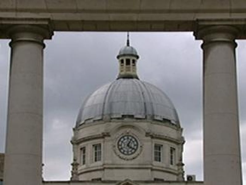 Government spending - €5 billion in savings identified