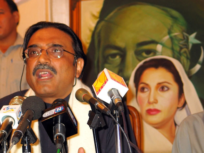 Asif Ali Zardari - Signed deal with pro-Taliban cleric