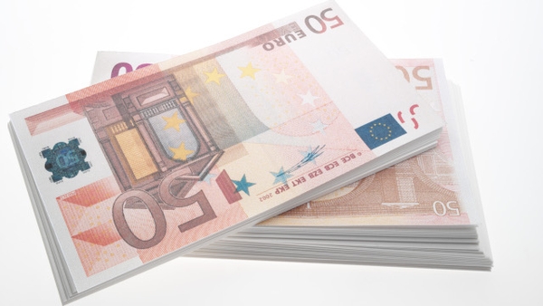 IMF approves €30bn Greece loan