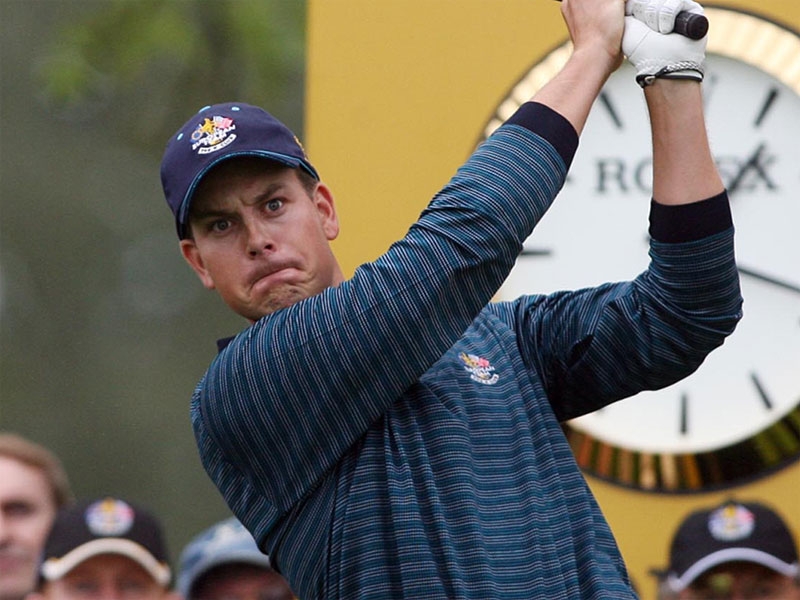 Henrik Stenson has raced eight shots clear in South Africa