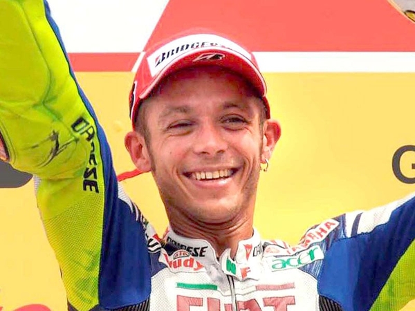 Valentino Rossi claimed his second win of the year at the Catalan MotoGP