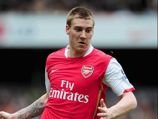 Nicklas Bendtner grabbed Arsenal's second goal at the Reebok Stadium