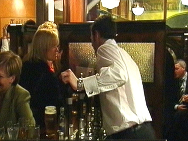 Pubs - Vintners against tax rise