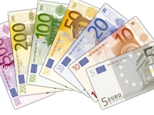 Euro - Hits 83p against sterling