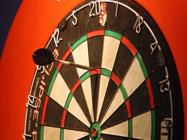 Hamilton survives Ayres scare