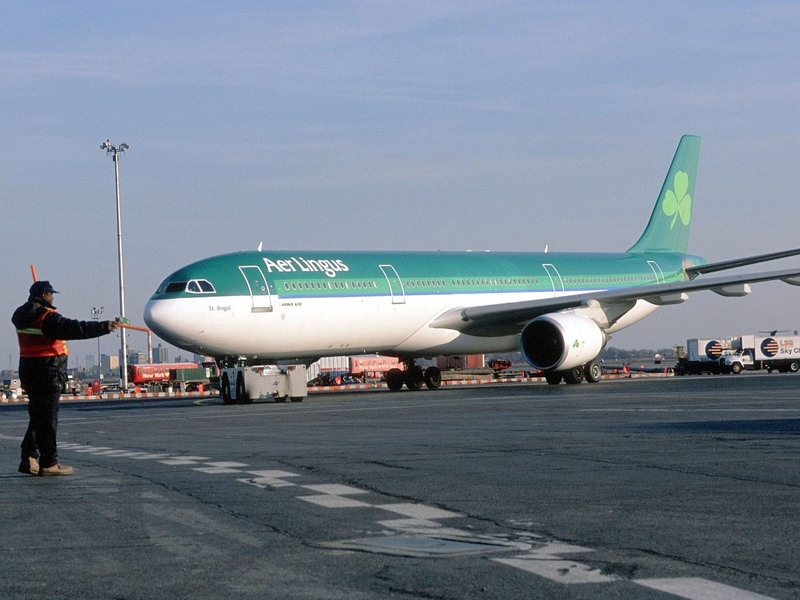 Aer Lingus - Talks over cost-cutting