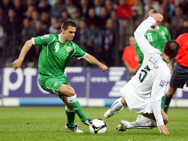 It was a disappointing evening in Maribor for David Healy and his team-mates